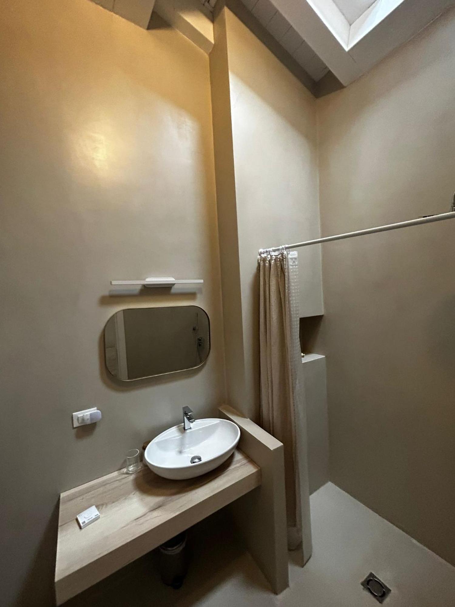 Waterfront Balcony I Grani 5 Resort Grand Suite Livorno Dış mekan fotoğraf