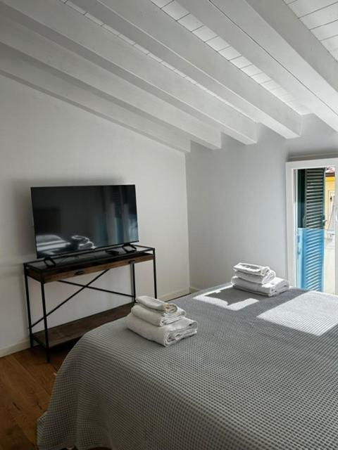 Waterfront Balcony I Grani 5 Resort Grand Suite Livorno Dış mekan fotoğraf